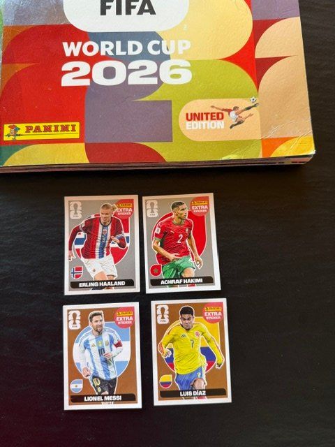 Panini Album: PANINI-ALBUM 2026 SCHWEIZER VERSION MIT  4  EXTRA-STICKER – Usato da Arth venduto da FOCUS2022 3