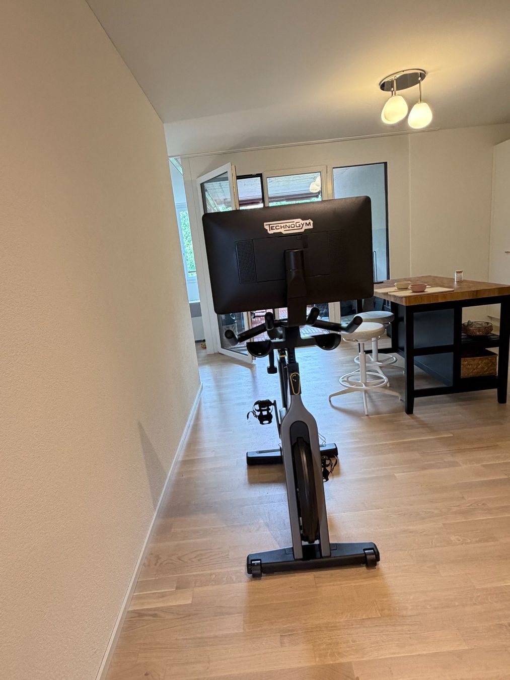 Technogym Vélos d'appartement: Technogym Bike - Neuwertig!!! – D'occasion à Au ZH par owr_91 2