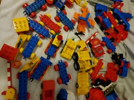 Lego duplo viele schöne Autos und teile