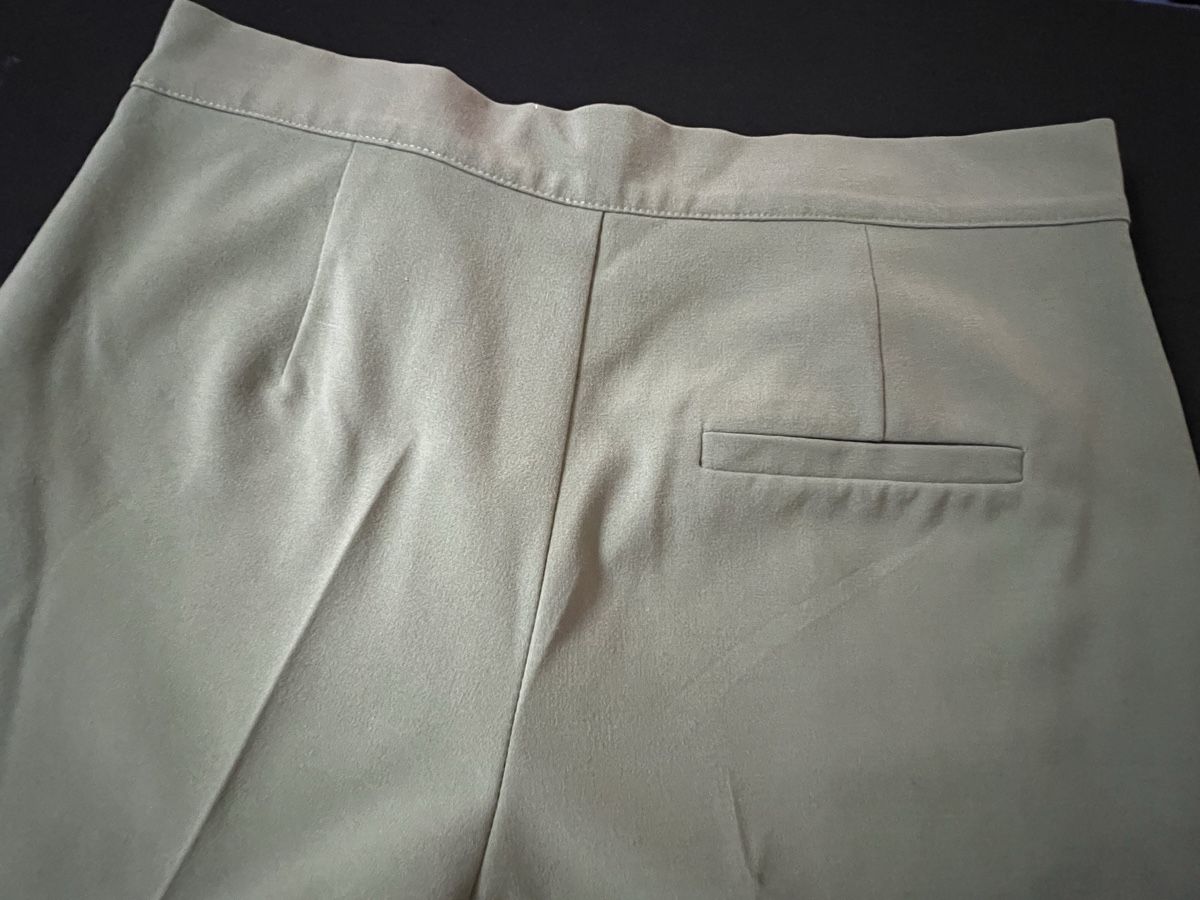 Pull&Bear Hosen: Stoffhose von PULL&BEAR Mittelgrün – Gebraucht aus Freidorf TG von Iris1970 3