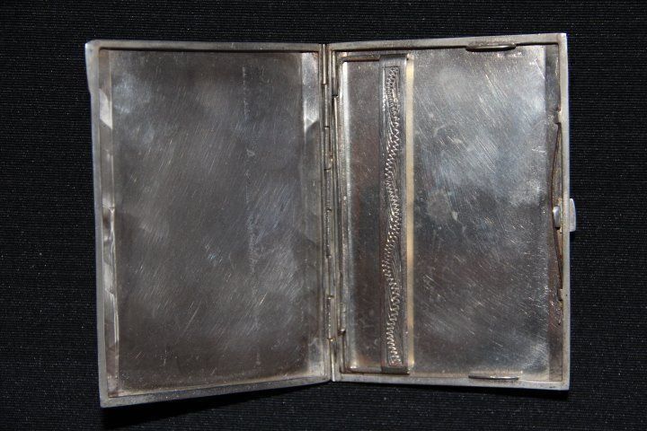 Sigari: Antique etui à cigarettes en argent . – Usato da Praz (Vully) venduto da pikuluka1 4