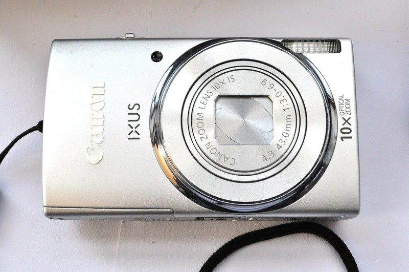 Canon Fotocamera: Canon IXUS 155 20 MP – Usato da Reinach BL venduto da colmarer 3