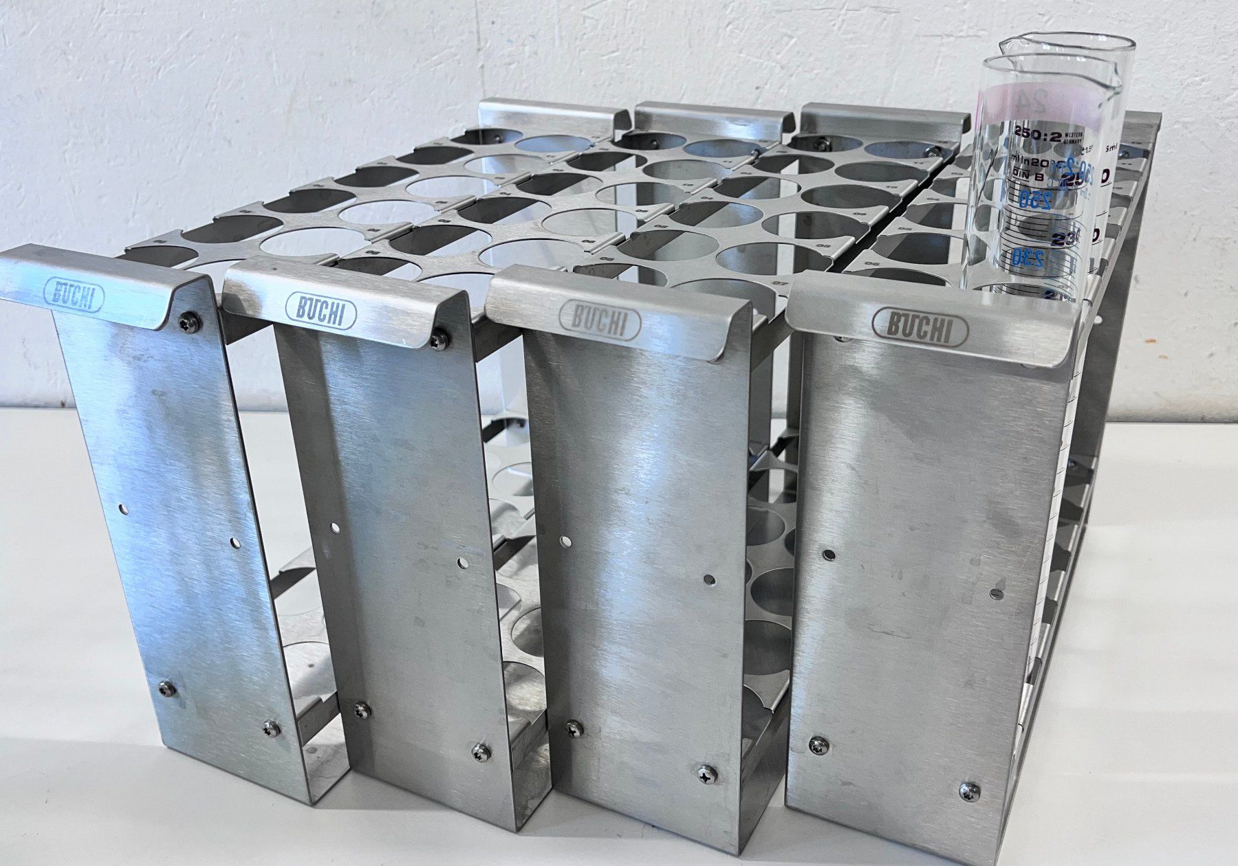 Accessori da laboratorio: Büchi qualitativ & quantitatives Chromatographiesystem – Usato da Niederdorf venduto da LeptonAG_Labor 7
