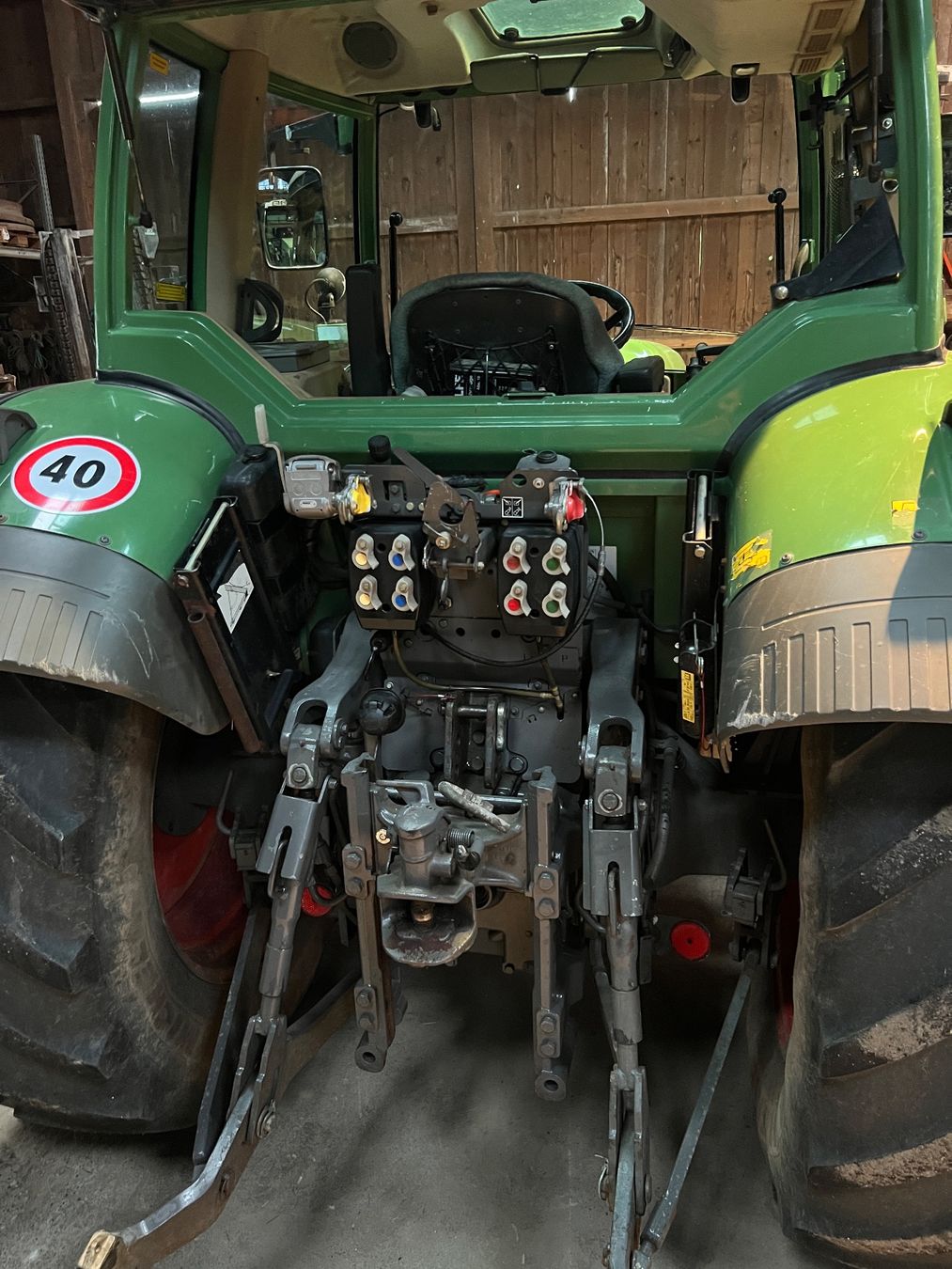 Fendt Trattori: Fendt 211 Vario Vollaustattung – Usato da Emmenbrücke venduto da Calida1 5