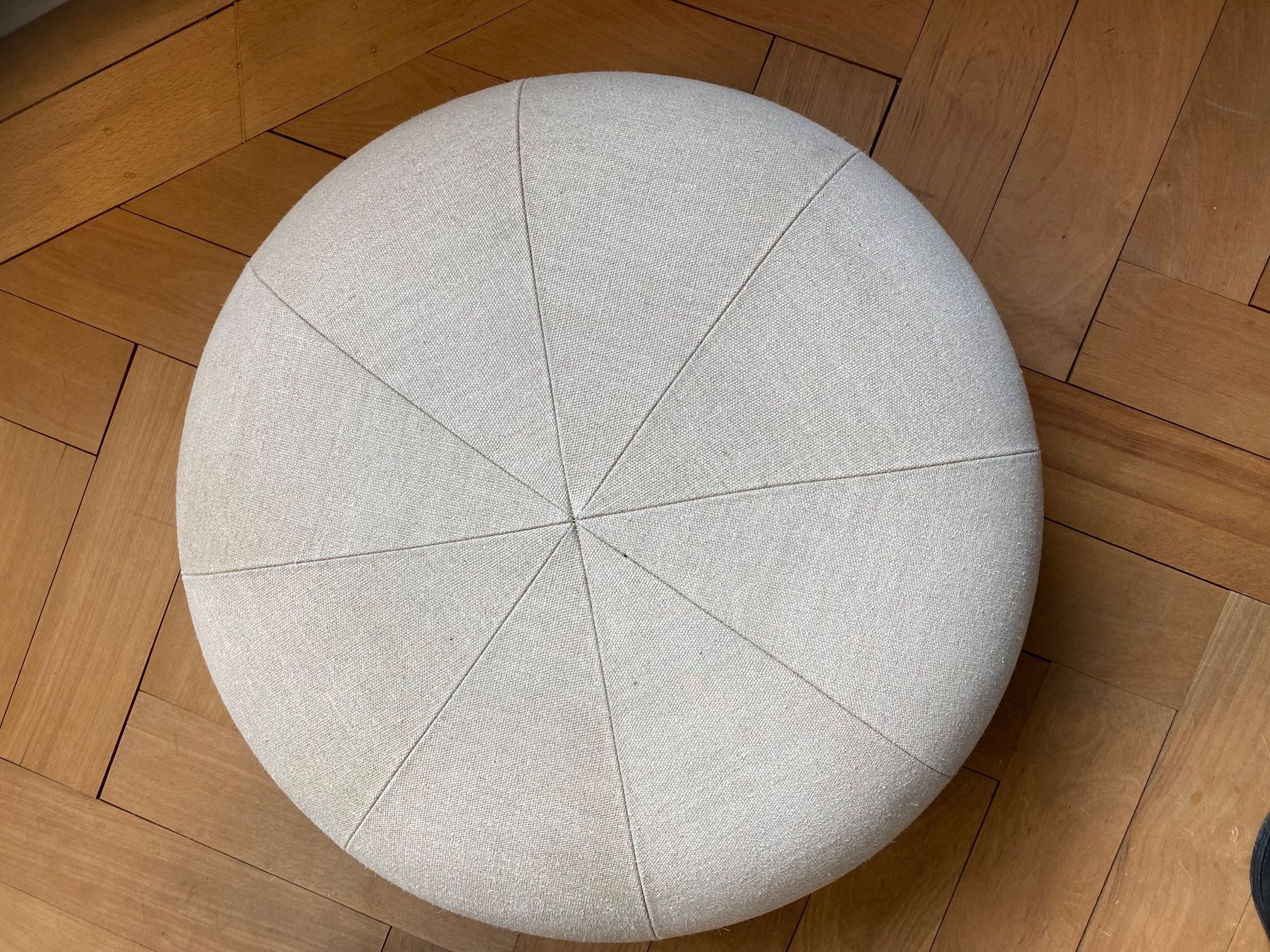 Fritz Hansen Sgabelli: Fritz Hansen Pouf grau/beige – Usato da Spiegel b. Bern venduto da corn2009 4