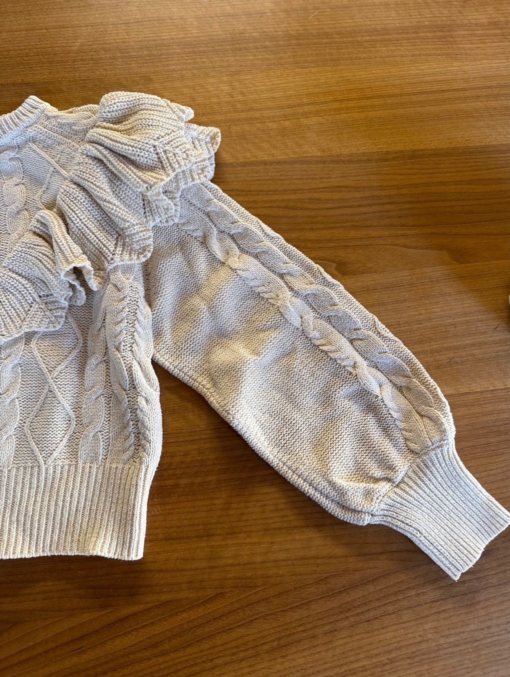 Only Pulls & Sweat-shirts: ONLY CREMEFARBENER STRICKPULLOVER – D'occasion à Raron par lia_secondhand 1
