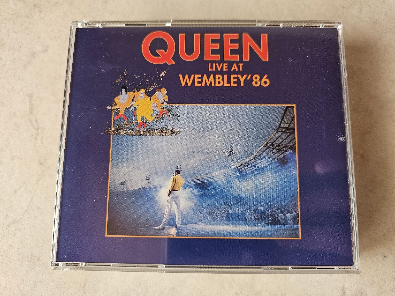 CD: Queen  -  Live At Wembley '86  /  2 CD Box – Usato da Schneisingen venduto da backstore24