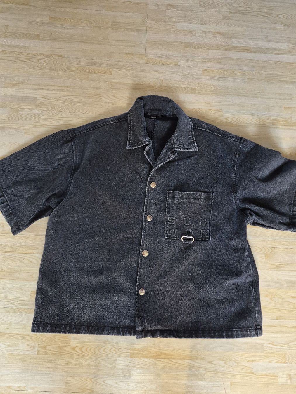 Hemden: Chemise manche courte noir taille S  – Gebraucht aus Delémont von fab_cpg5