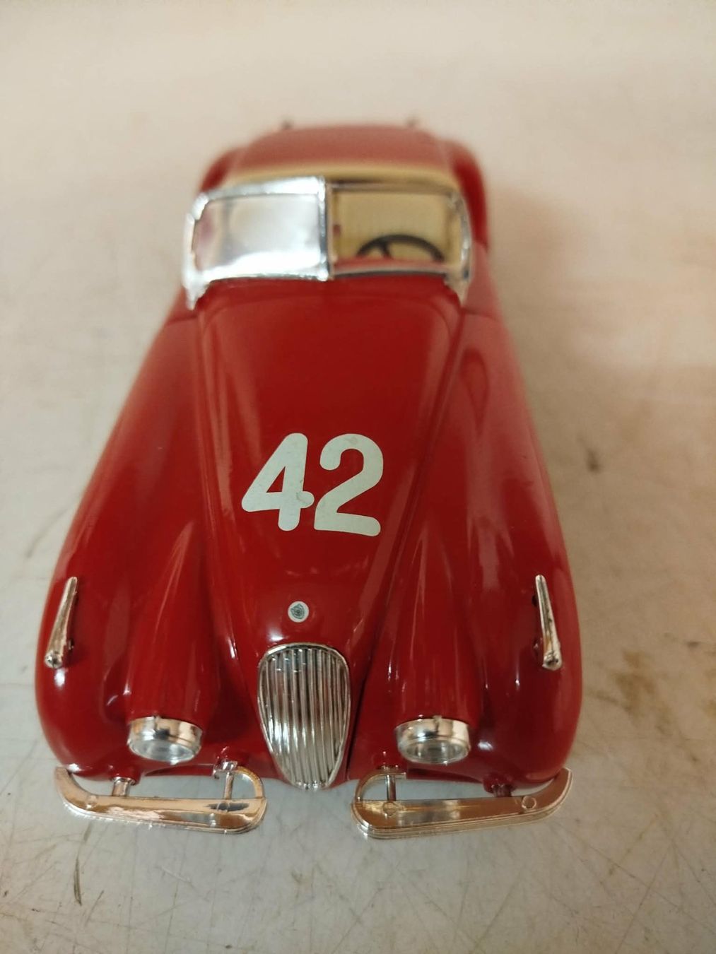 Jaguar Voitures modèles: Jaguar XK120 Burago – D'occasion à La Chaux-de-Fonds par Emmaus2300CDF 2