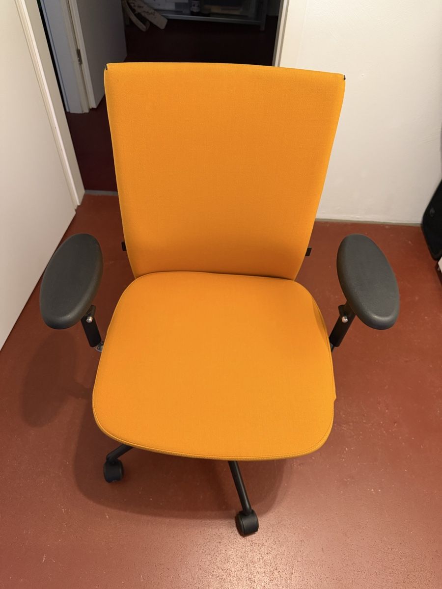 Vitra Stühle: Bürostuhl Rollenstuhl – Gebraucht aus Münchringen von saane77