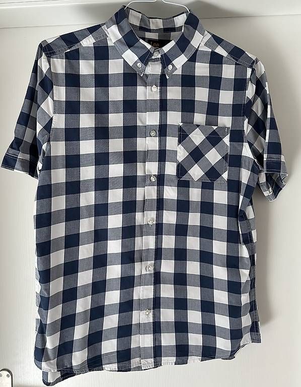 Camicie: Kurzarmhemd Lee Gr. M – Usato da Wynau venduto da emi_23