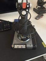 X52 Professional Logitech Joystick