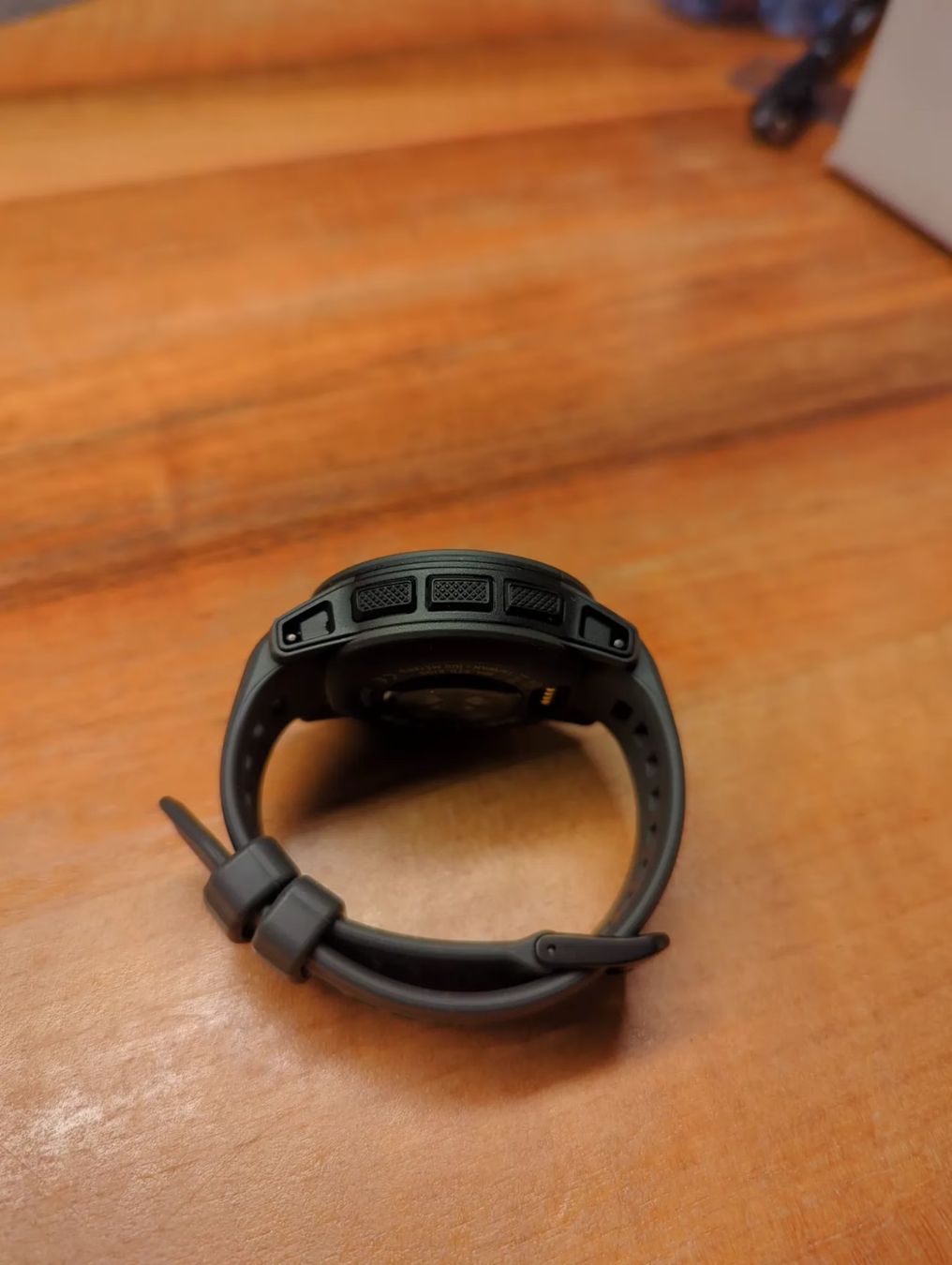 Garmin Smartwatch: Garmin Instinct 2S Solar – Gebraucht aus Thalwil von  1