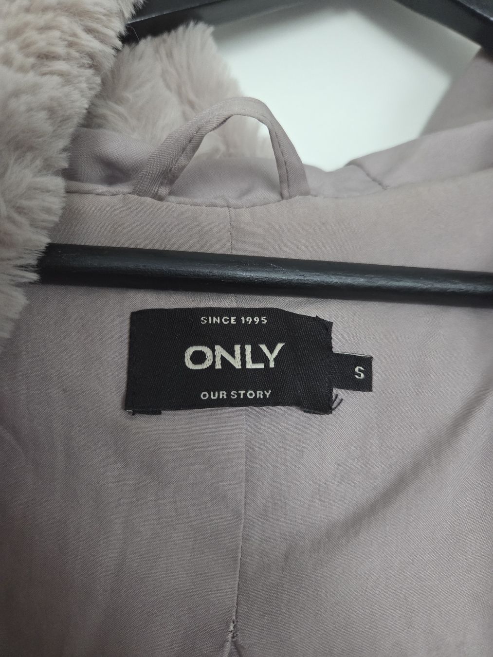 Only Cappotti: ONLY Teddy Mantel, Kunstfell, Gr. S – Nuovo (secondo la descrizione) da Dürrenäsch venduto da Fonsi_12 3