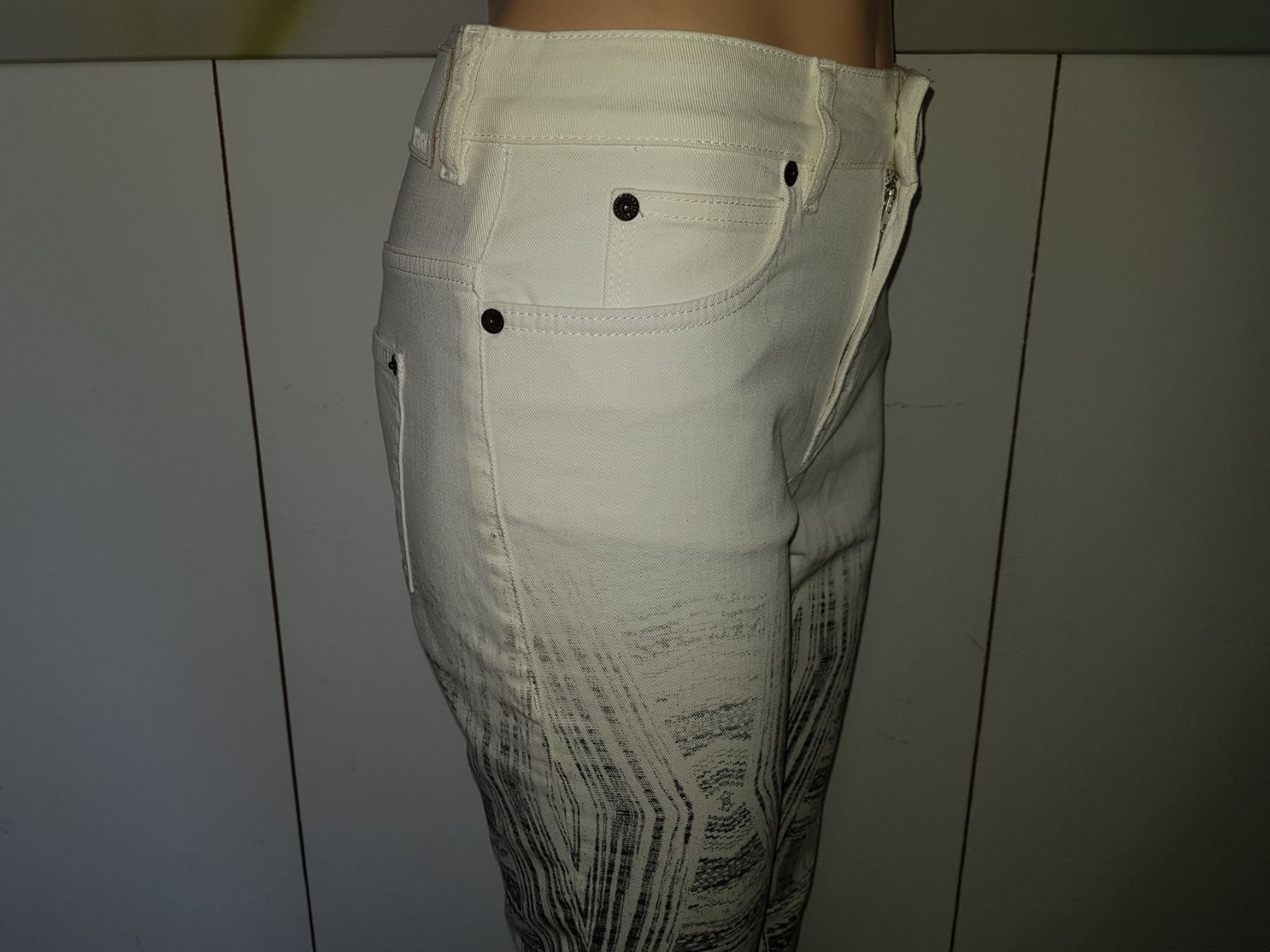 Drykorn Jeans: DRYKORN Jeans taille / Grosse W28 L32 – Gebraucht aus Cossonay-ville von Super-Price-Quality 3
