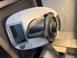 Robot cuiseur Thermomix TM6 bon état accessoires inclus