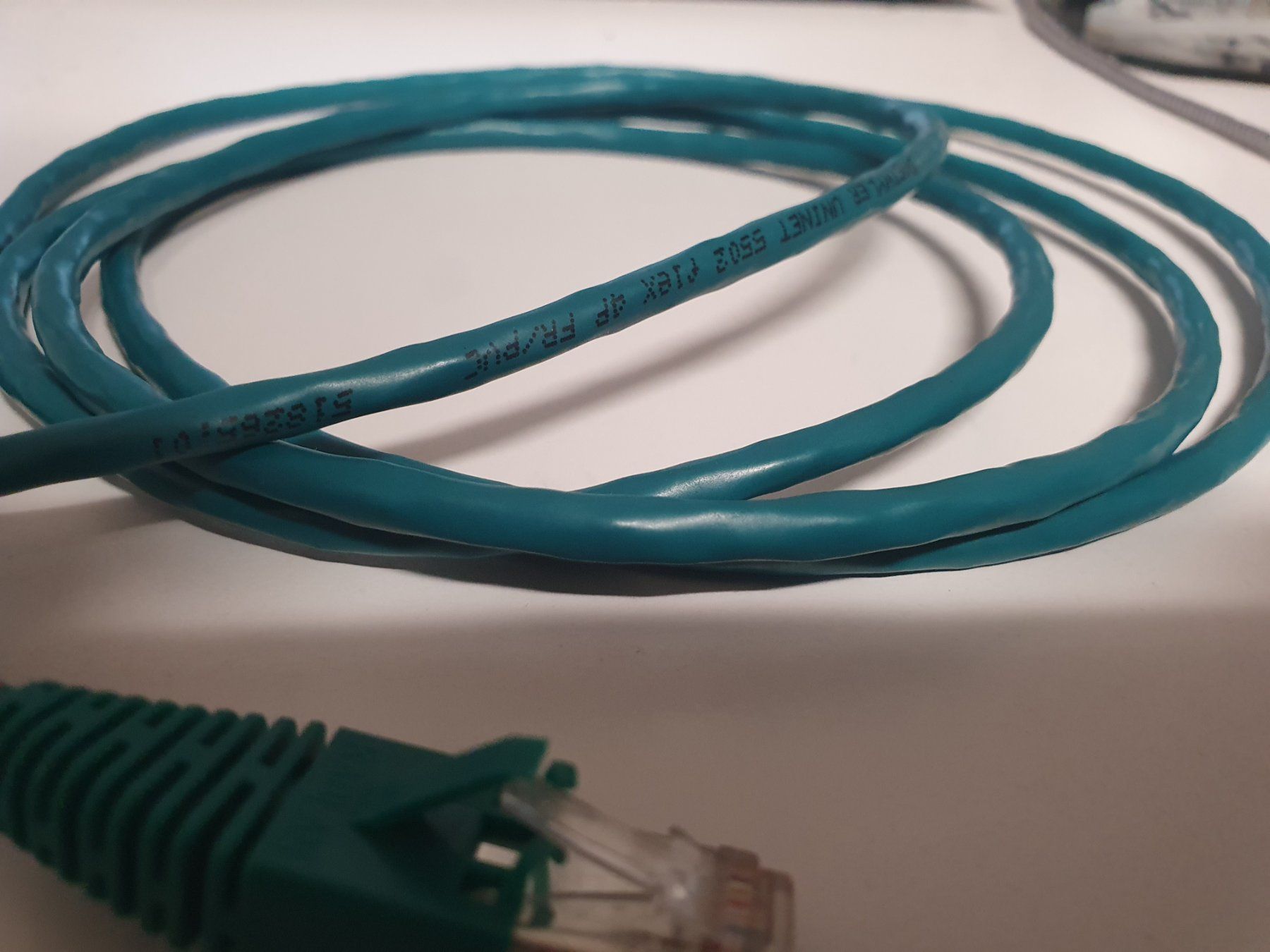 Dätwyler Kabel: Netzwerkkabel Patchkabel Cat5 kat5 Rj45 UKV 2m uninet 5502 – Gebraucht aus Zürich von Alibaba1234 1