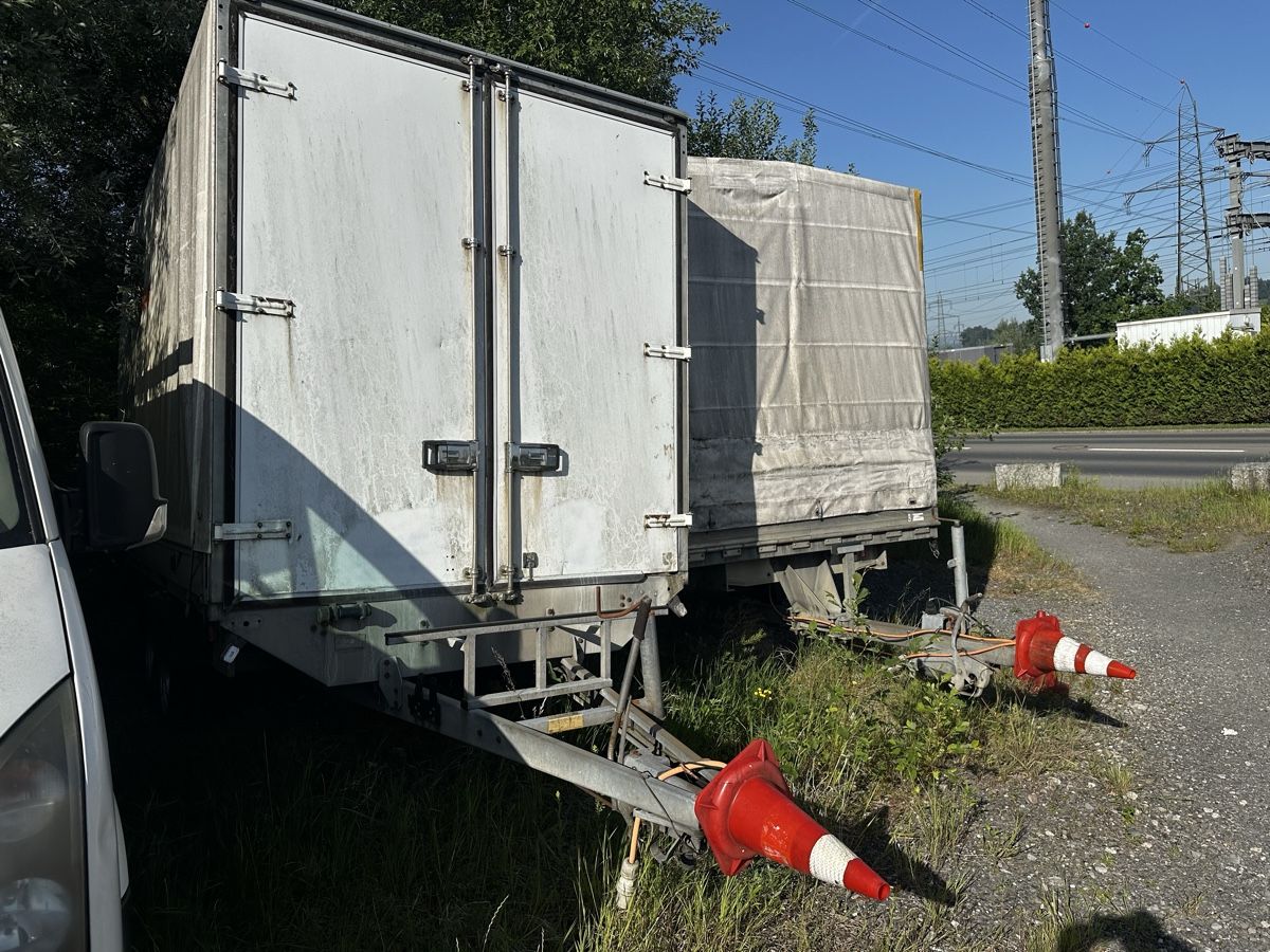 Anhänger: 2 Gute Anhänger  mit HB  – Gebraucht aus Luzern von Swiss-Garage 4
