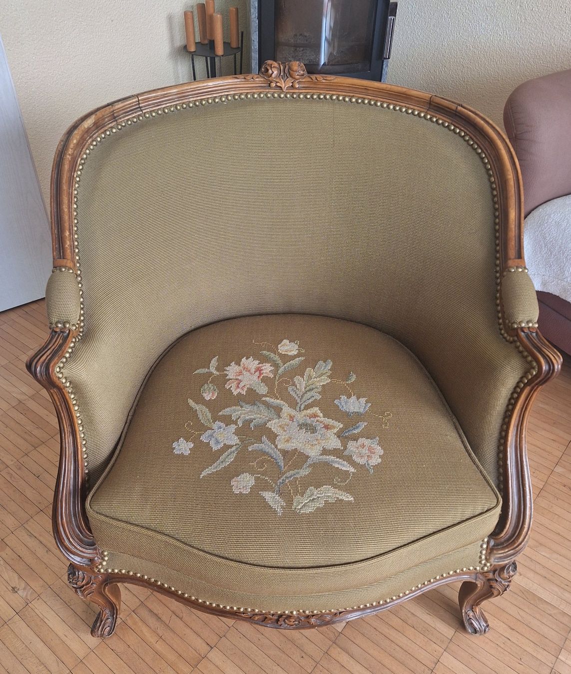 Fauteuils: Sessel bestickt mit Blumenmuster Antik – D'occasion à Pfungen par Purzeleiche
