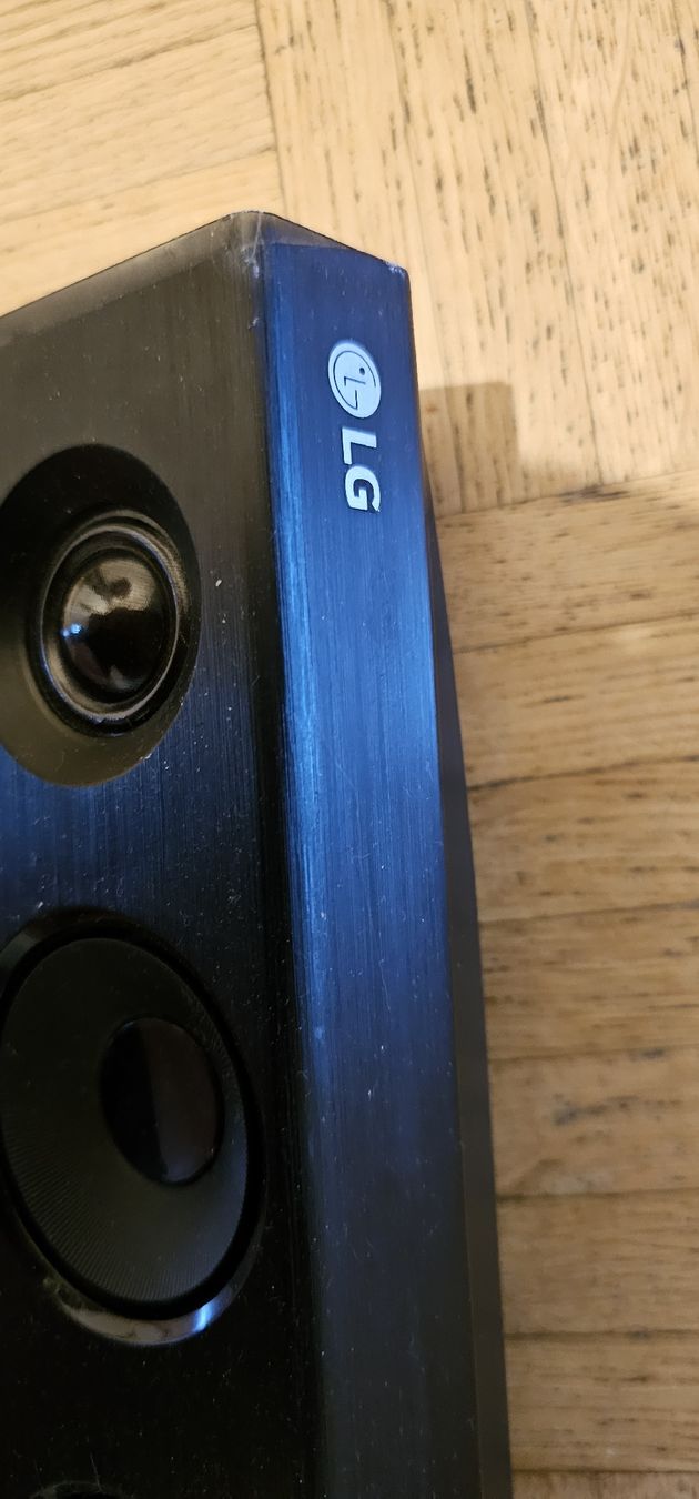 LG Home Cinema: Barre de son LG – Usato da Genève venduto da Fresko01 3