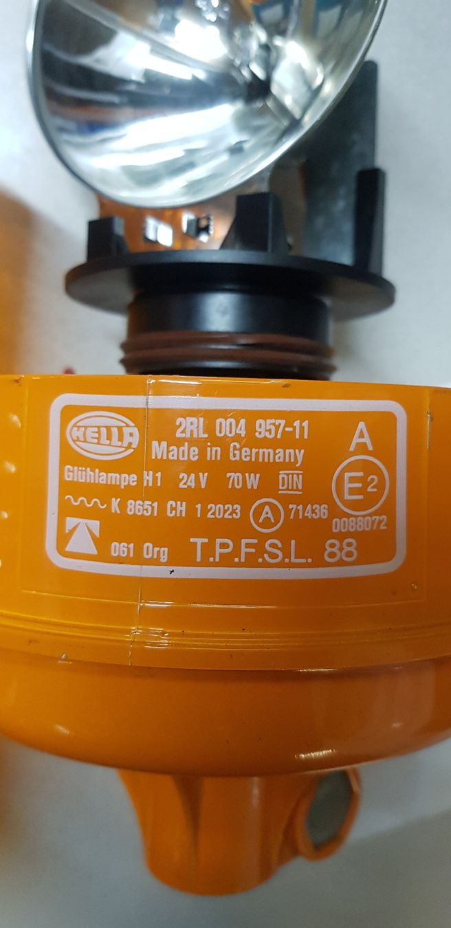 Tutti i ricambio: Hella Drehlicht Ersatzglas – Nuovo (secondo la descrizione) da Latterbach venduto da Janik3 1