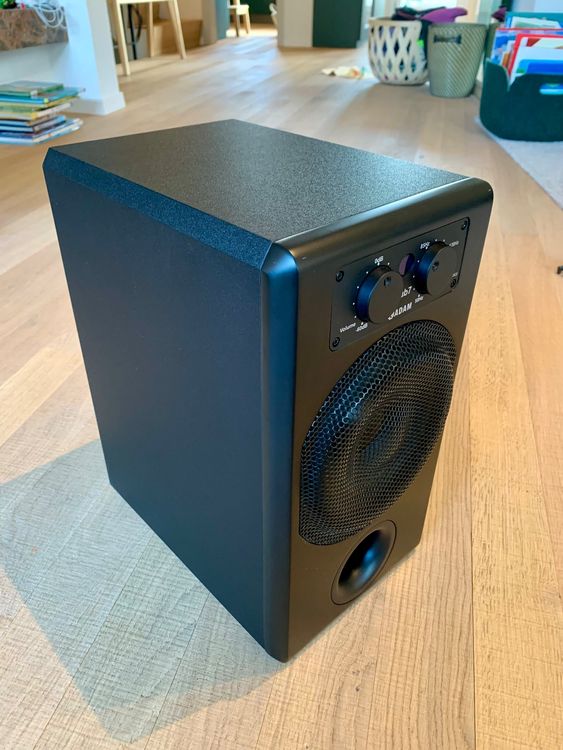 Adam Sub 7 Active Subwoofer (Gebraucht) in Zürich für CHF 194 – mit ...