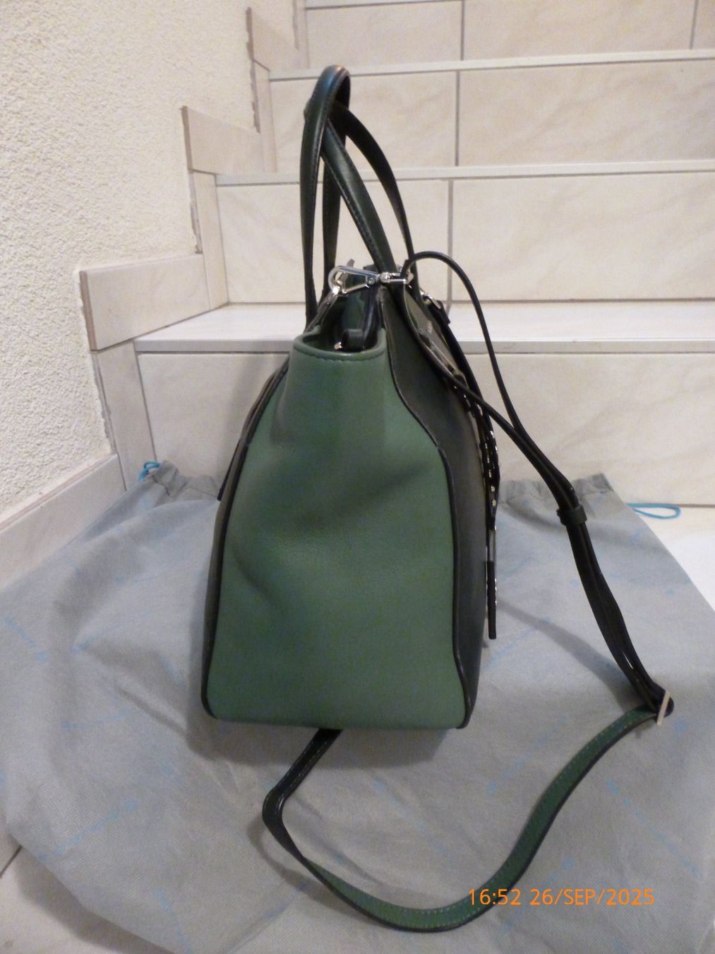 Borse da donna: Picouadro echt Leder Handtasche NEU – Nuovo (secondo la descrizione) da Läufelfingen venduto da Kamari 2