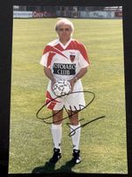 Gilbert Gress signiert Xamax Neuchatel 96/97