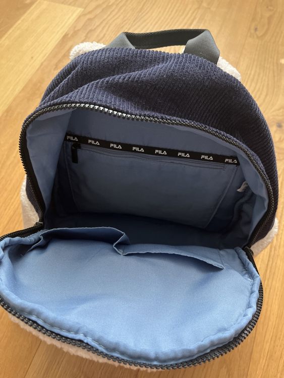 Flauschiger FILA Rucksack 5