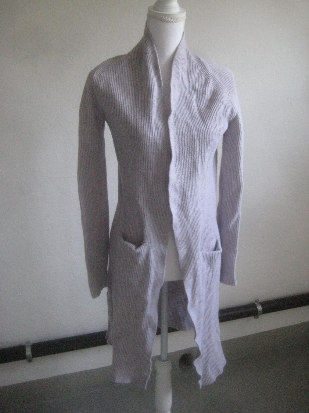 Zebra Giacche: DAMEN STRICKJACKE LANG – Usato da Uster venduto da flocke1