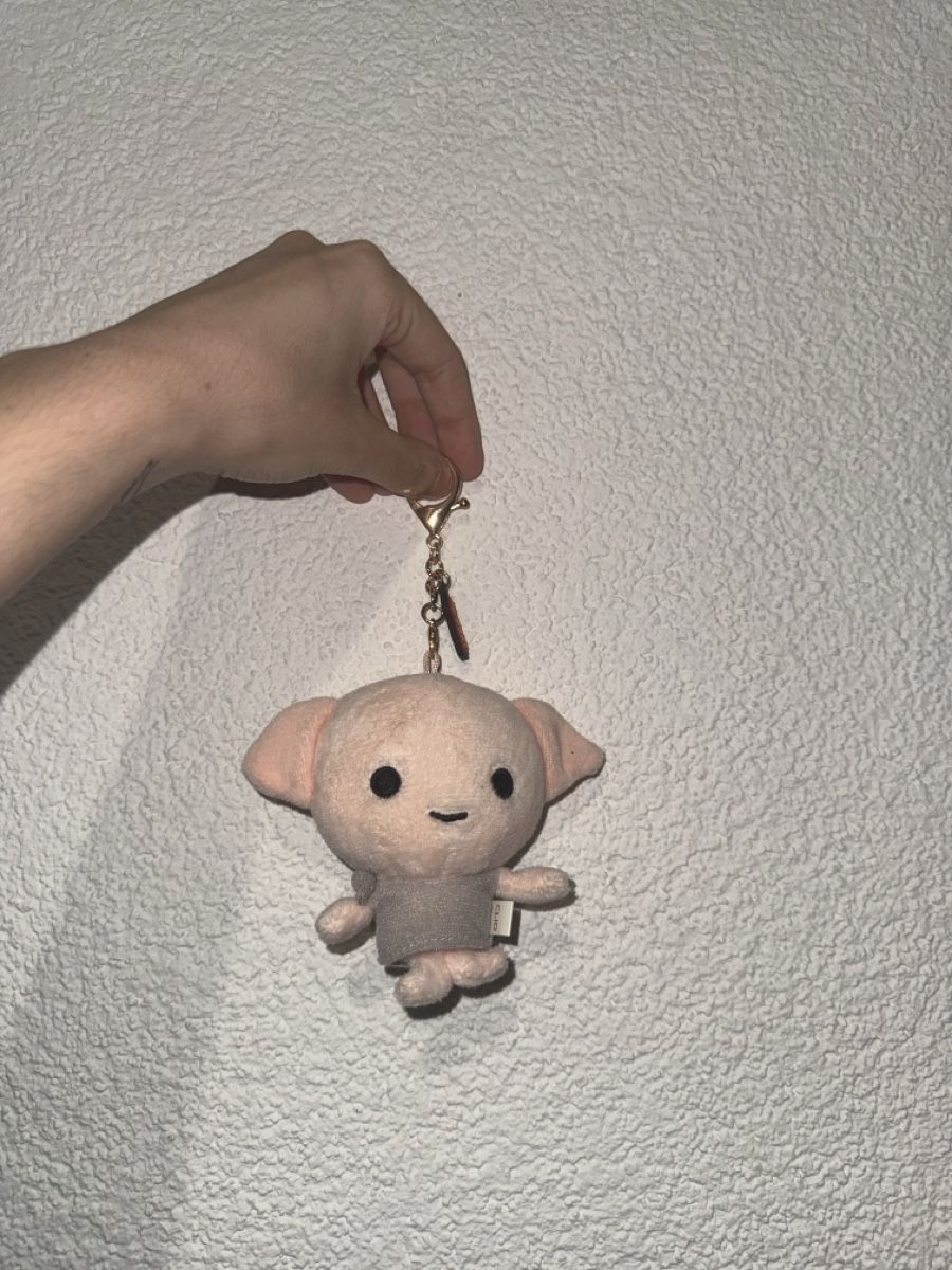 Porte-clés: Porte-clés Dobby Harry Potter - état impeccable! ✨🪄 – D'occasion à Le Lignon par Mcbc.