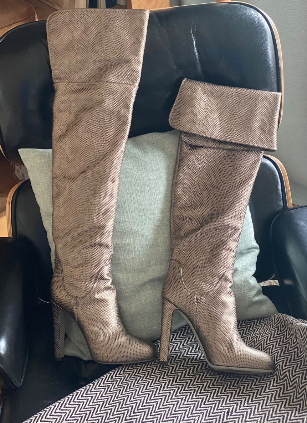 Sergio Rossi Scarpe da donna: Sergio Rossi Overkneestiefel – Usato da Uster venduto da Charis5