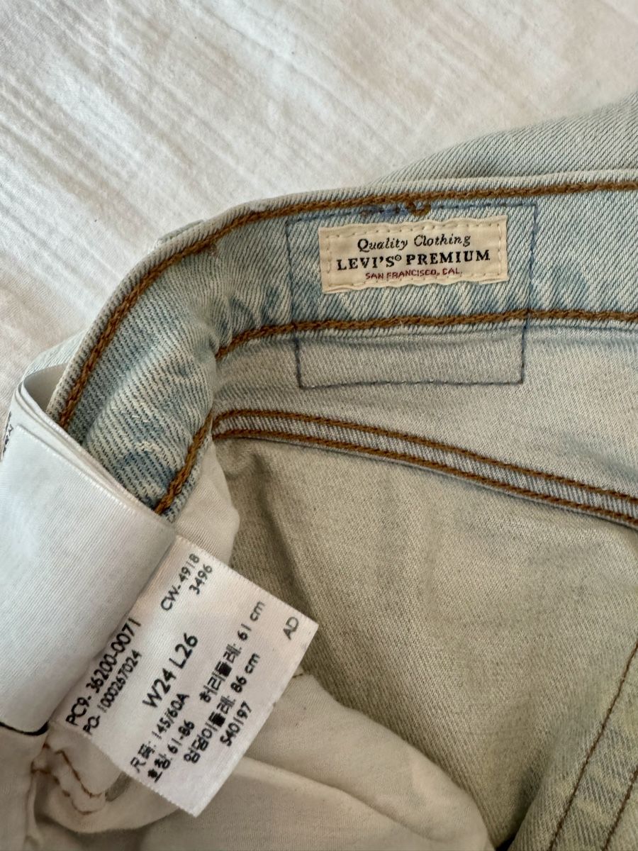 Levi's Jeans: Levis Jeans Gr.24 – Gebraucht aus Aarau von beckywhite 1