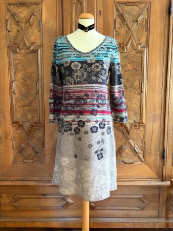 IVKO WOMEN HANDWRITITEN EMOTIONS Kleid  100% Wolle Gr S