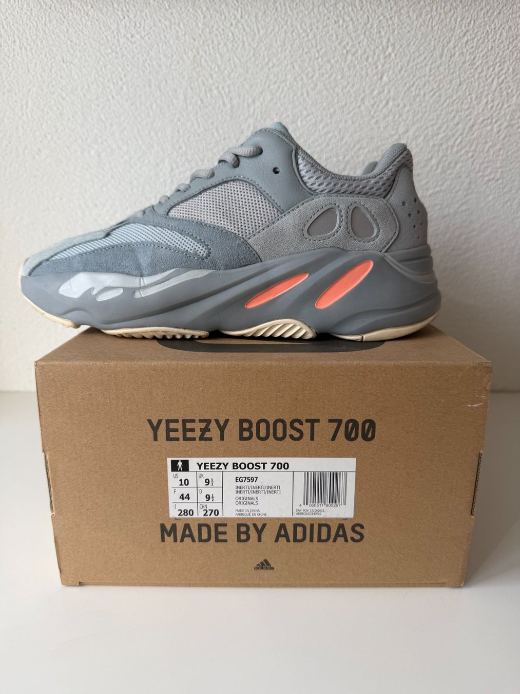 Adidas Scarpe da uomo: Yeezy Boost 700 Inertia – Usato da Ennenda venduto da KUROI14