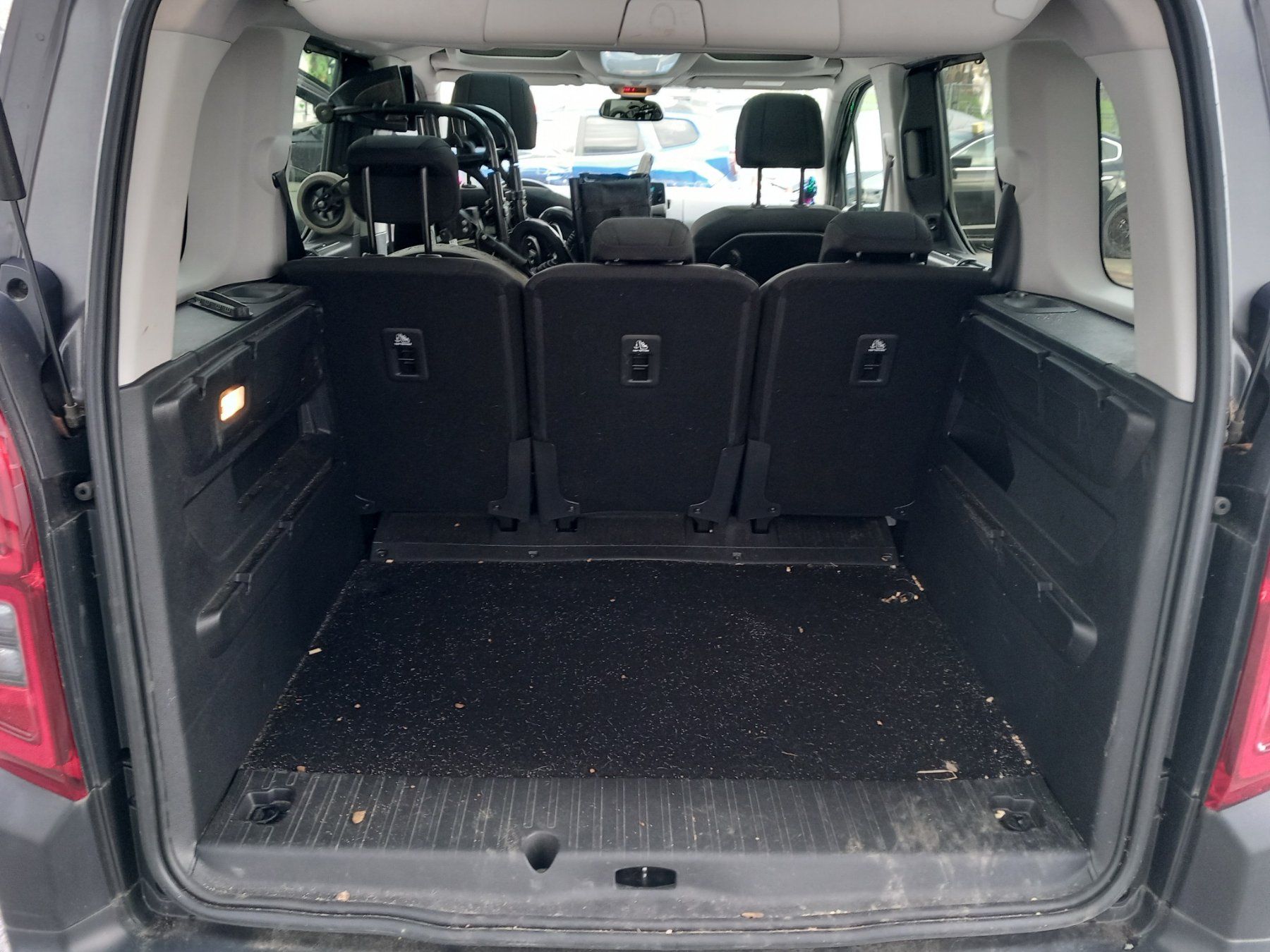 Citroën Autos: Citroen Berlingo 1.2 iSTT – D'occasion à Yverdon-les-Bains par  9