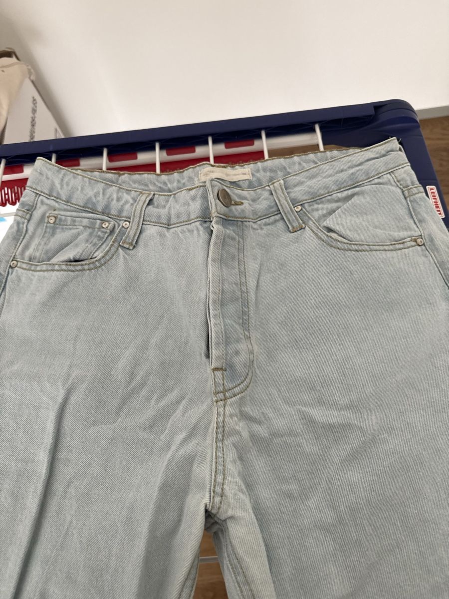 Jeans: Mom Jeans Stradivarius Grösse 40 – Usato da Zürich venduto da bia_6kmj 2