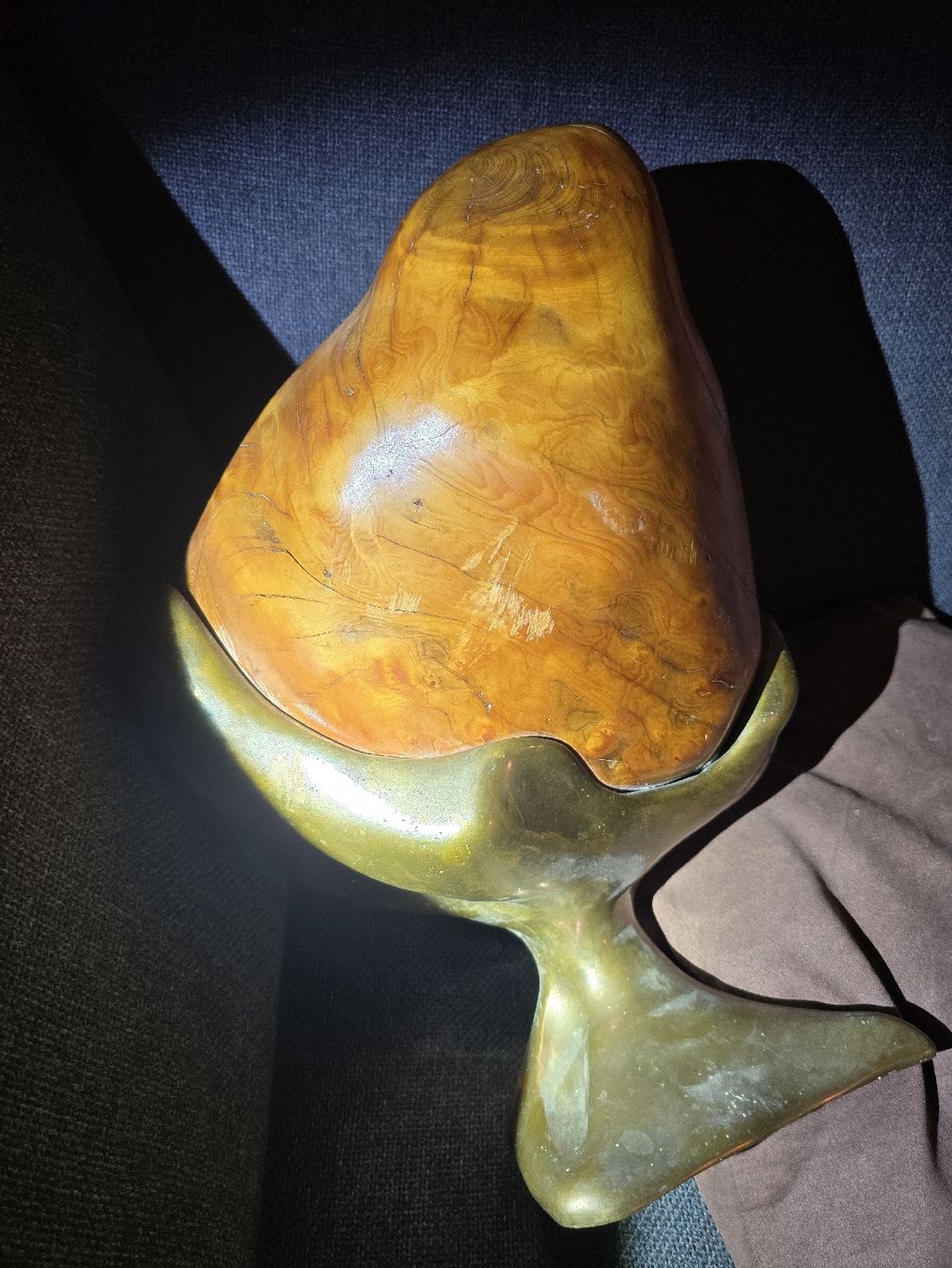 Sculture & Statue: Holzschale auf Messingfuss Design von 1990 – Usato da Worben venduto da Savage-Viking 7