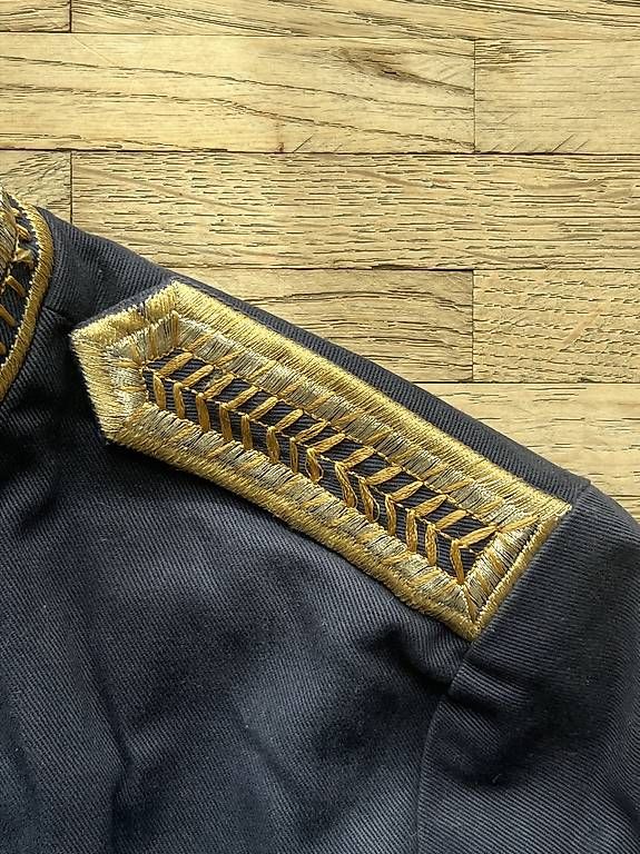 Jacken: Jacke mit Stickerei – Gebraucht aus kriens von inf_9fnc 2