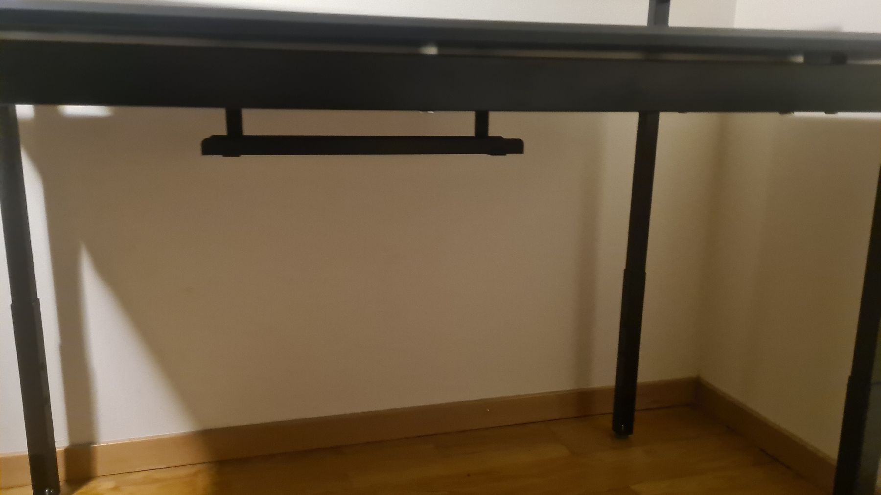 Tavoli: Gaming Tisch 120×60cm – Usato da Luzern venduto da rko_r8jd 1