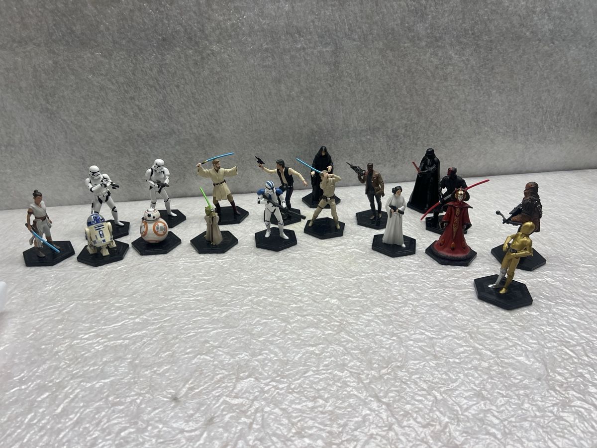 Star Wars Statuette: Star Wars Figuren Set, Disney,, – Usato da Rotkreuz venduto da perlengott