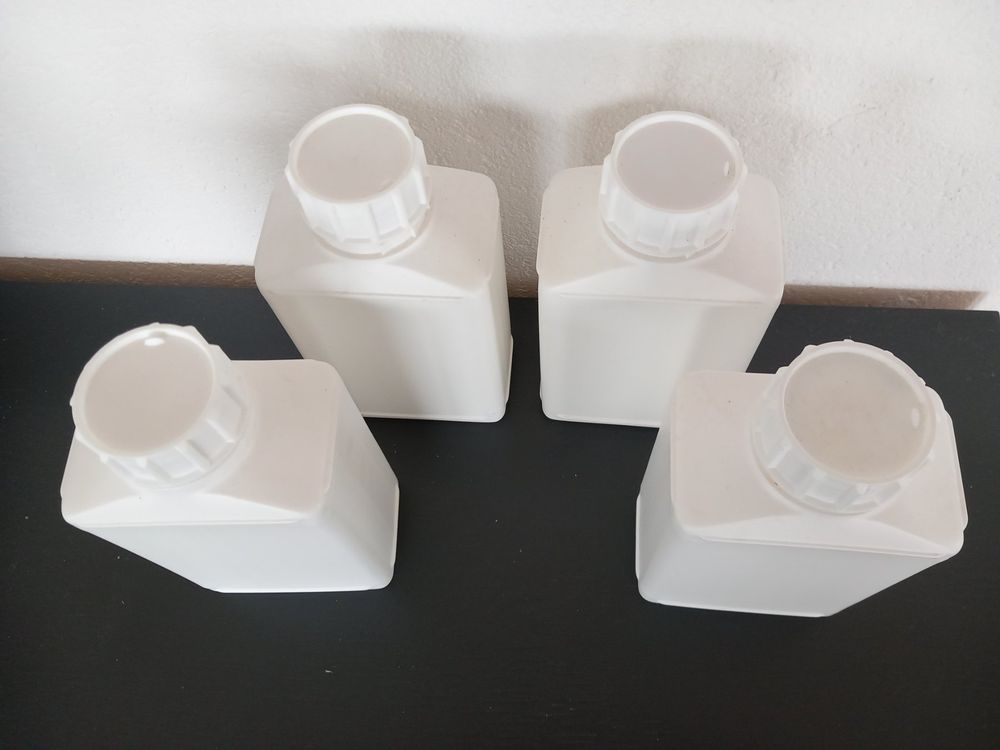 Contenitori & Simili: 4 Kunststoffflaschen, weiss, Leer, m.Deckel, für div. Zwecke – Nuovo (secondo la descrizione) da Oensingen venduto da SpiPhEg46 6