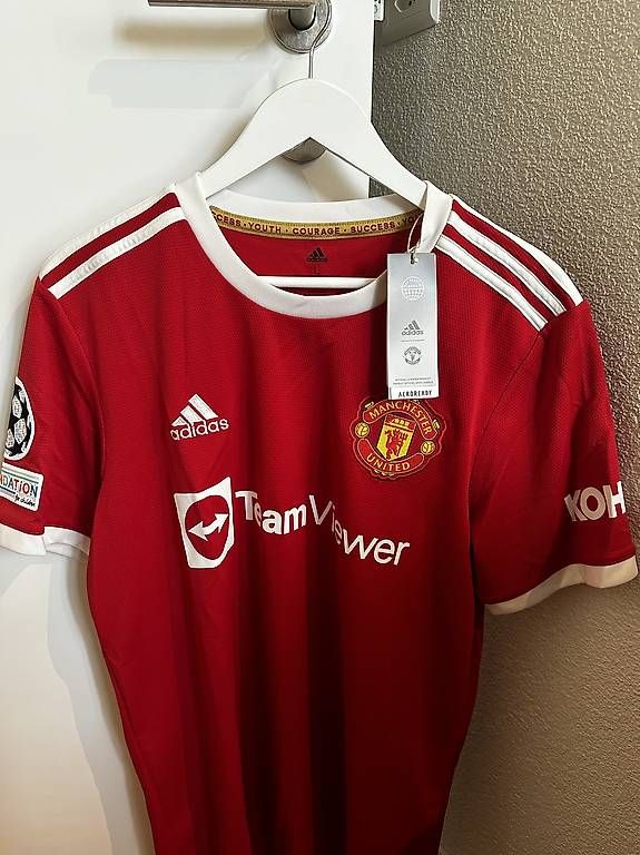 Canottiere & Pantaloni: Ronaldo Trikot 21-22 – Usato da Detligen venduto da zaungast17
