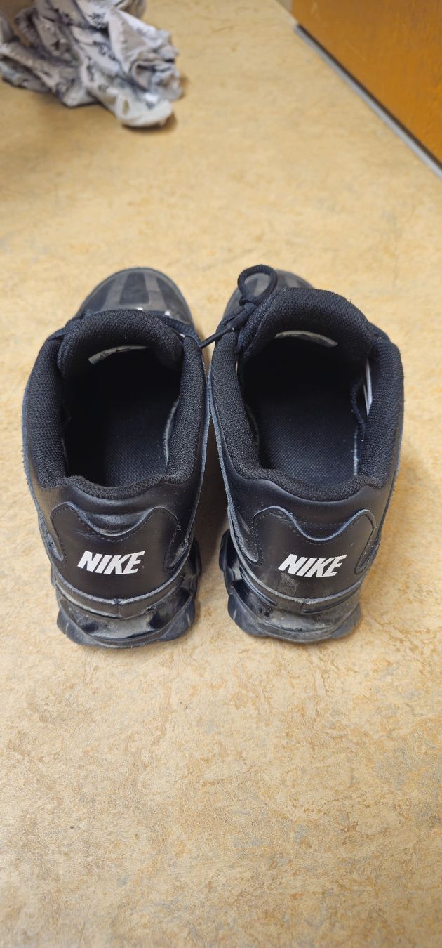 Herrenschuhe: Nike  – Neu (gemäss Beschreibung) aus Zürich von hoz_9qwv 1