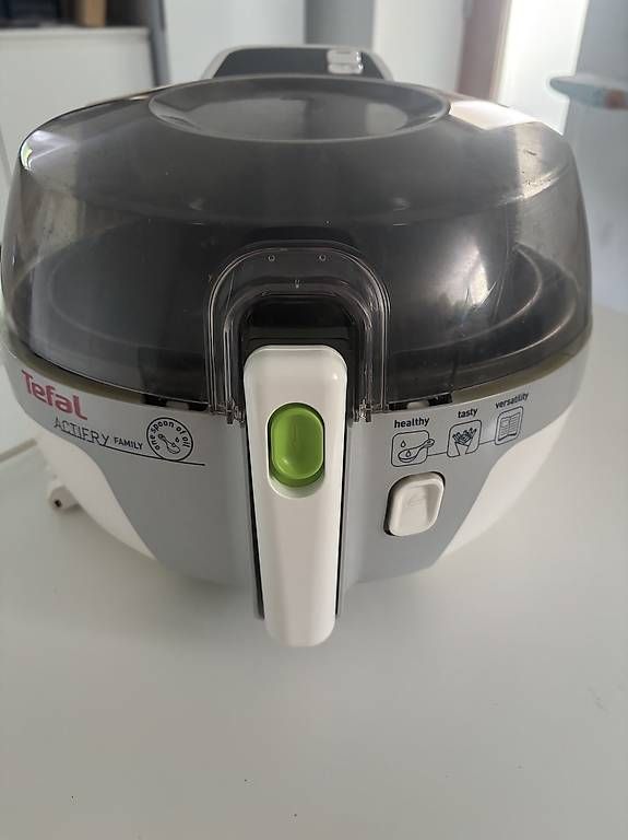 Elettrodomestici da cucina: Actifry Family Tefal-Affare! – Usato da Bellinzona venduto da Cat_e_t