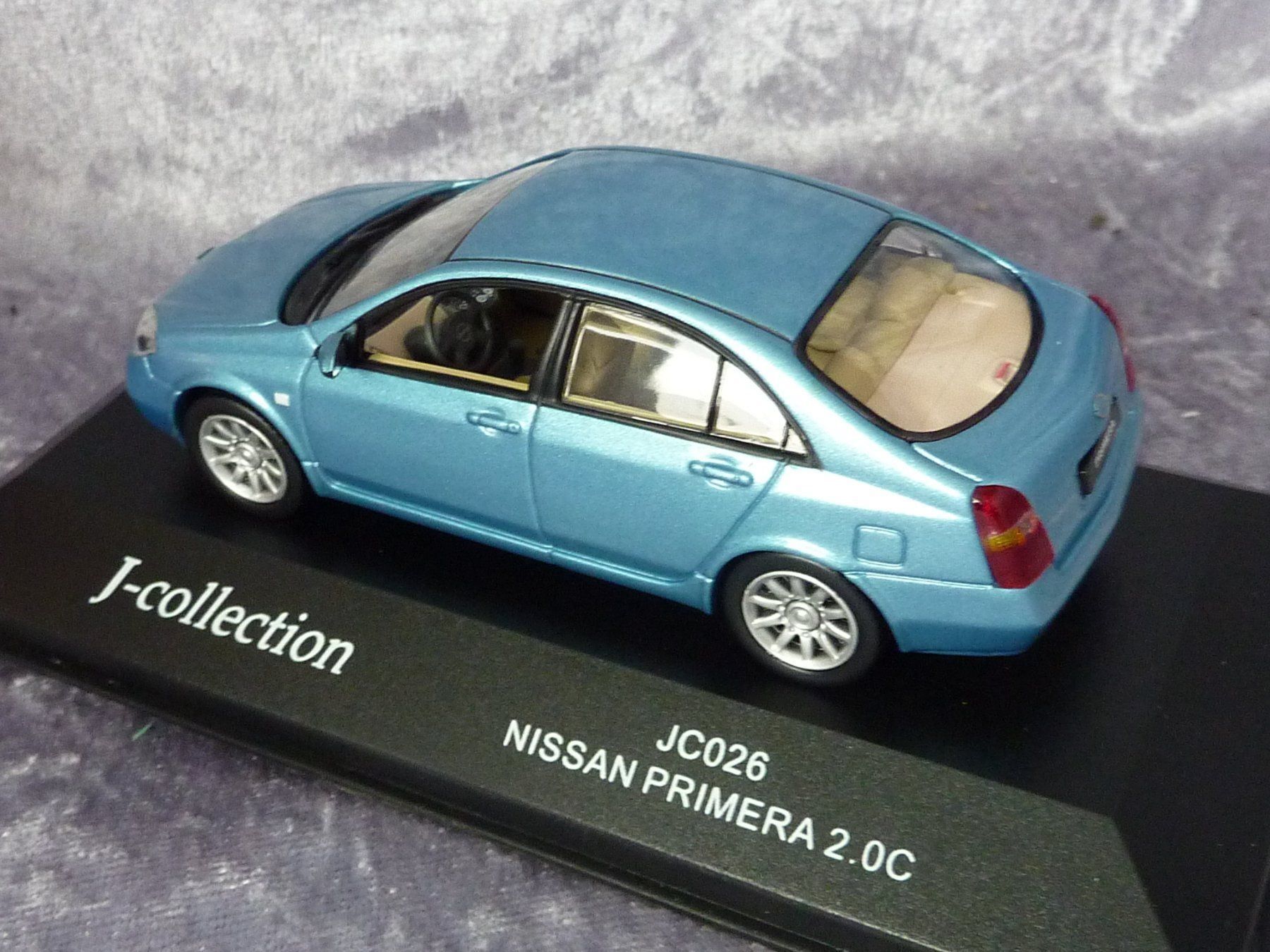 Nissan Modellini d'auto: Nissan Primera 2.0  1:43 – Nuovo e nell'imballaggio originale da Dürrenäsch venduto da modellautos4you 3