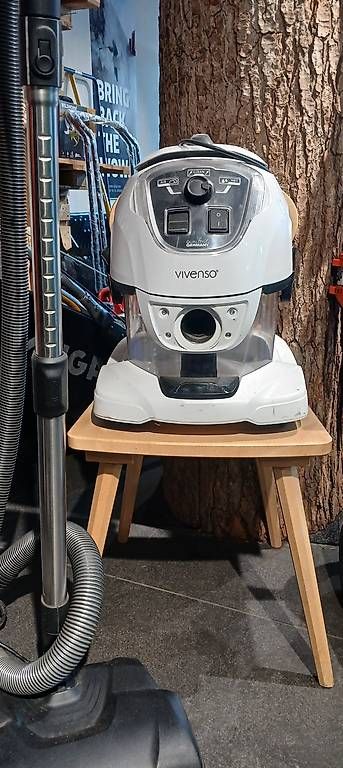 Aspirapolveri & Accessori: Staubsauger Vivenso – Usato da Gstaad venduto da bwuersten