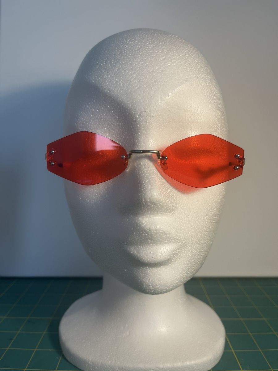 Occhiali & Lenti: Lunettes de soleil - tendance été – Usato da Erde venduto da des_f5d6