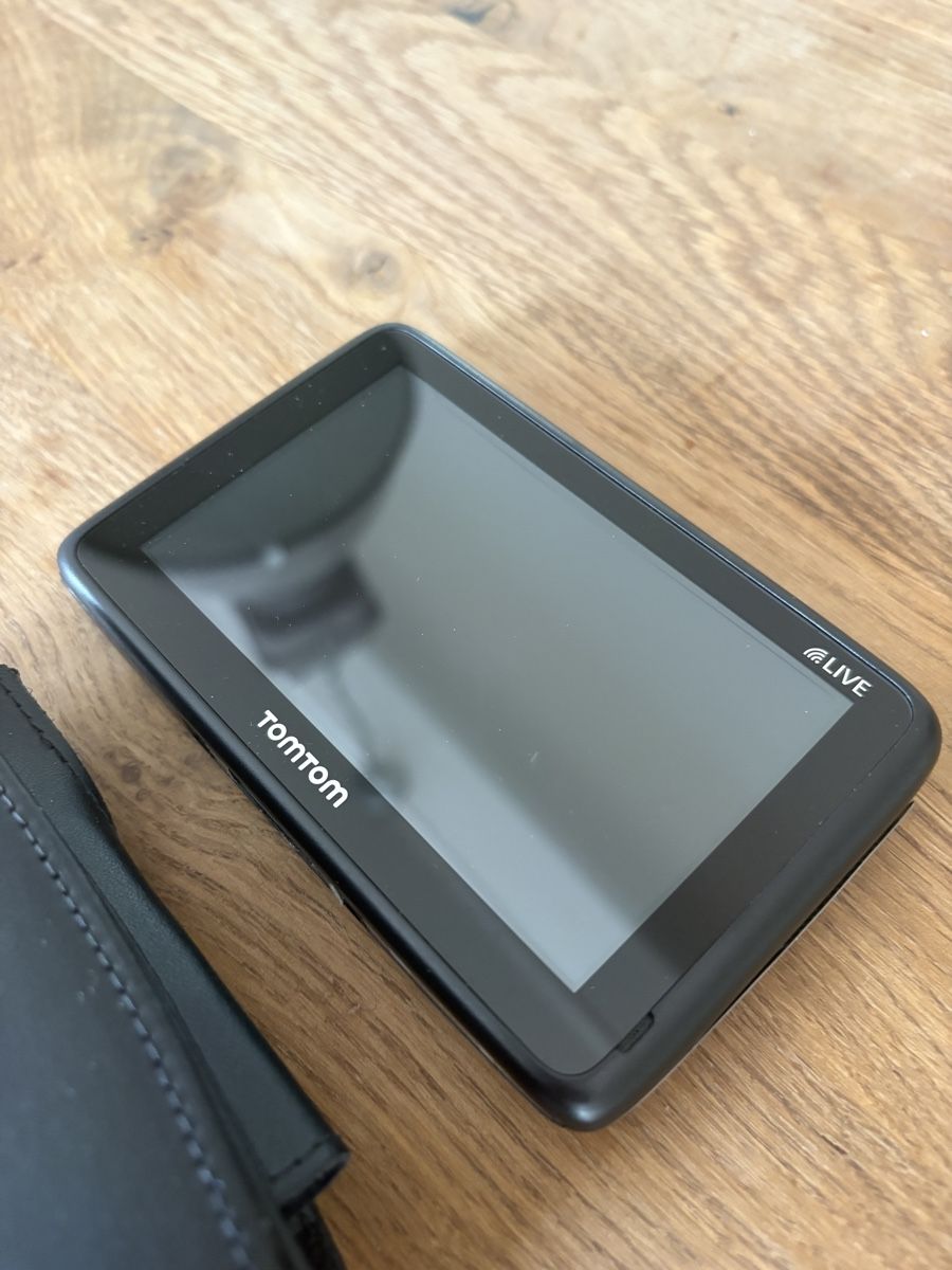Tomtom Navigationsgeräte: TomTom Navigationsgerät original Abarth 500 – Gebraucht aus Laupen ZH von Abarth95 2