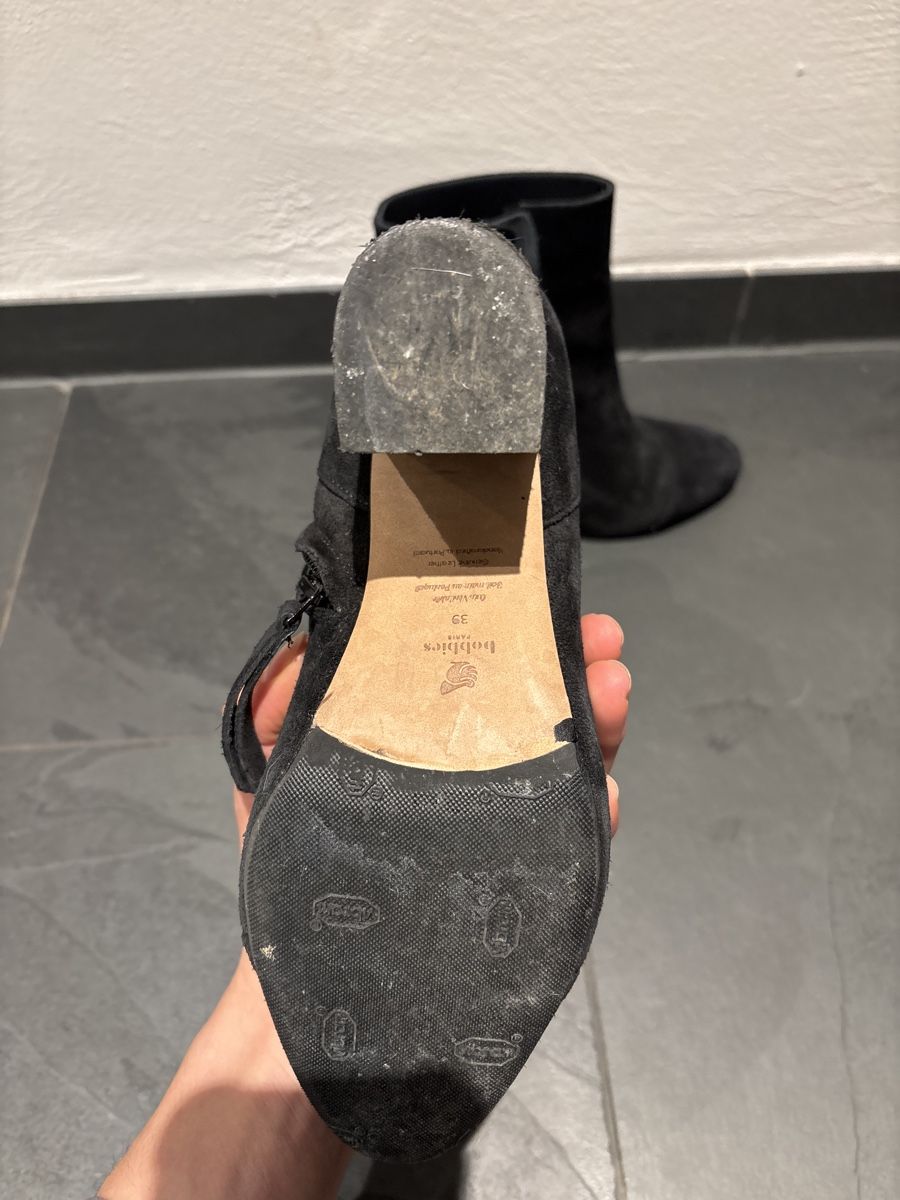 Scarpe da donna: Black Suede Boots size 39 – Usato da Oberhasli venduto da ani_97f7 1